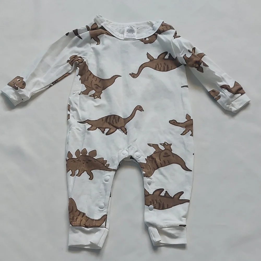 Infant Gray‎ and White Romper Set 2 Piece 6 Mns
